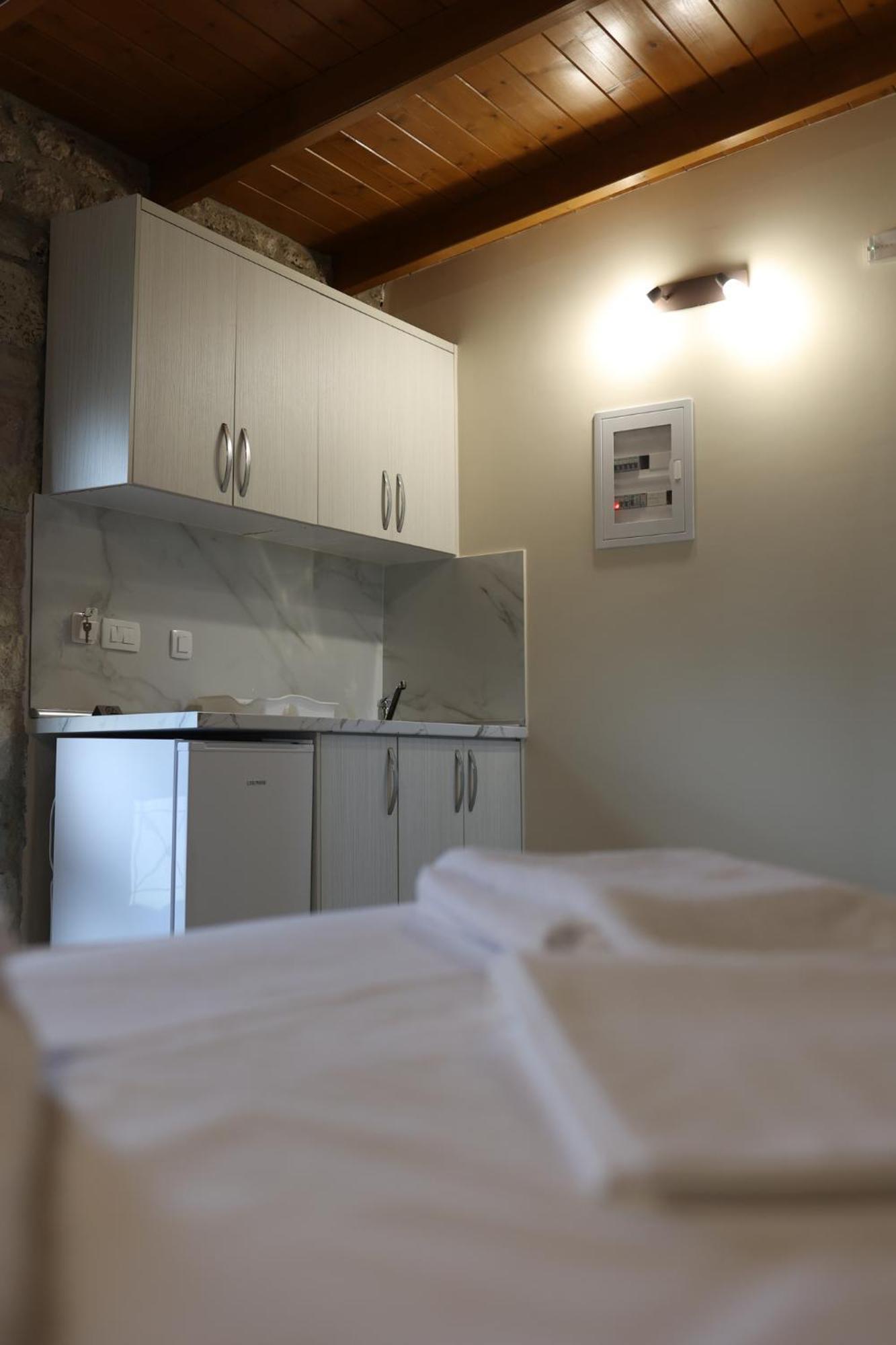 Aparthotel Tsanis Estate Parga Esterno foto